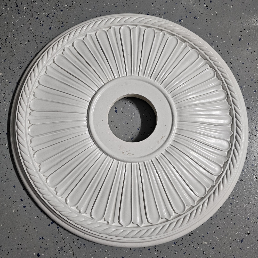 Ceiling Medallion 20 in.